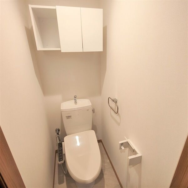 トイレ　トイレもきれいです