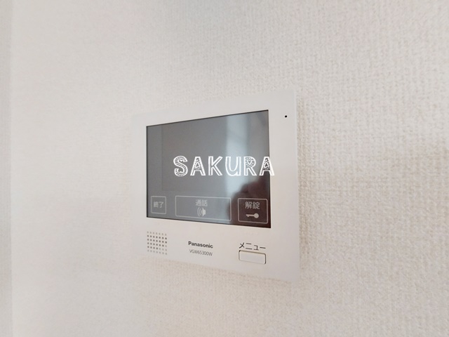 セキュリティ　女性の方でも安心のモニター付きインターフォン♪