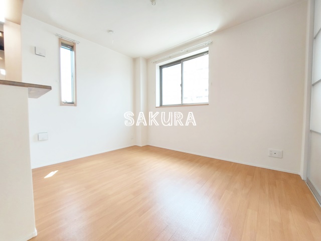 居室・リビング　開放感のあるゆったりとしたお部屋です♪