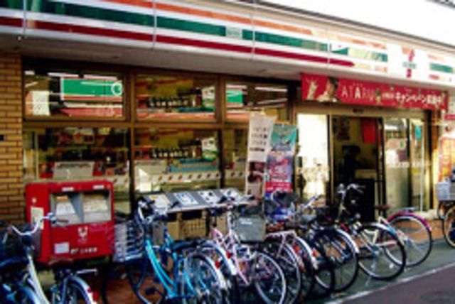 コンビニ　セブンイレブン金町店（コンビニ）まで240m