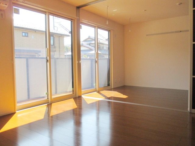 居室・リビング　★お部屋探しは株式会社タウンハウジング東京まで★
