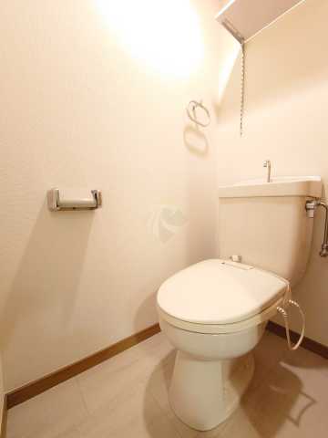 メゾン・ド・リラのトイレ写真