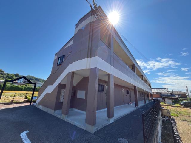 建物外観　外観写真（昼）