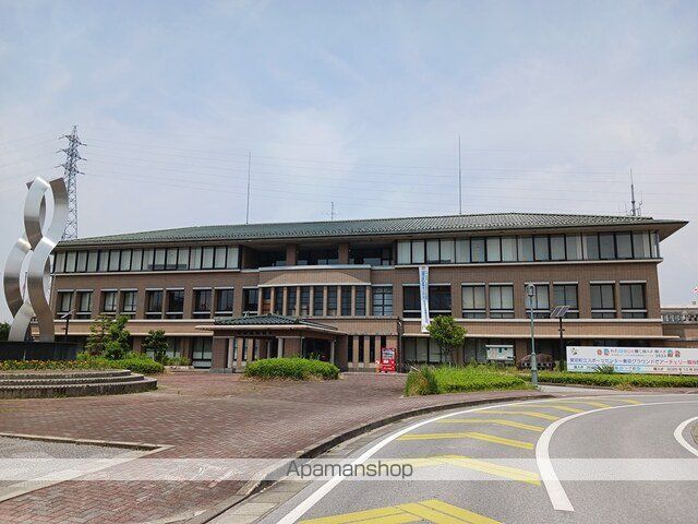 役所　愛荘町役場愛知川庁舎（役所）まで1500m