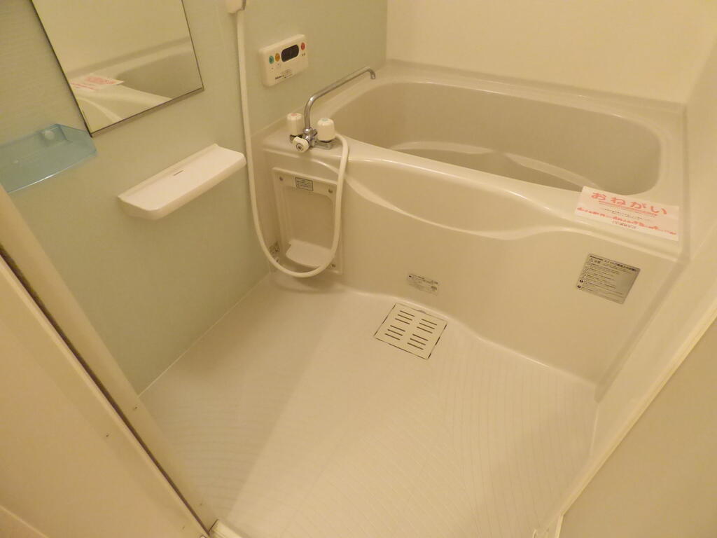 バス・シャワールーム　室内写真は別室です