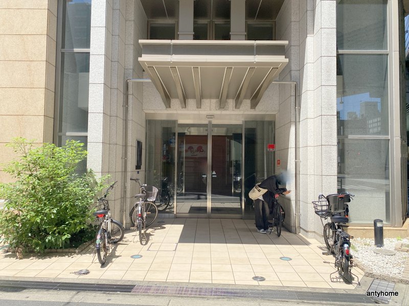 地下鉄千日前線 日本橋駅 徒歩6分 14階建 築21年の外観写真
