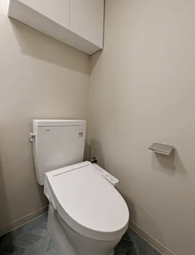 東京メトロ日比谷線 秋葉原駅 徒歩8分 5階建 築3年のトイレ写真