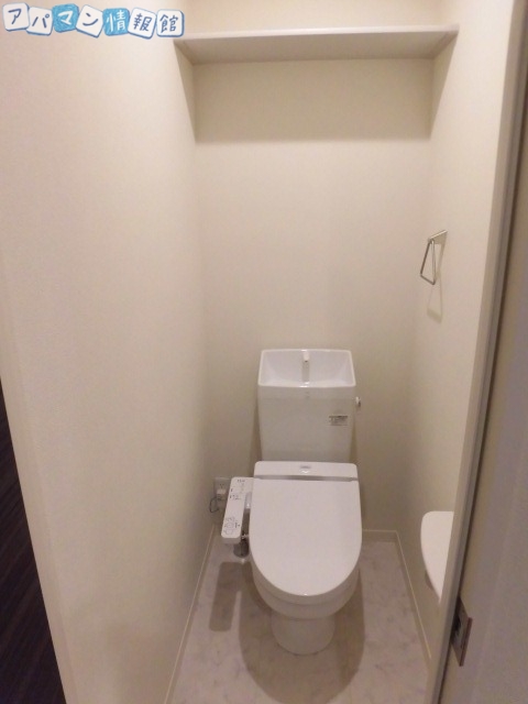 シャーメゾンSUMONのトイレ写真