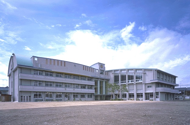 小学校　京都市立 南大内小学校（小学校）まで1003m