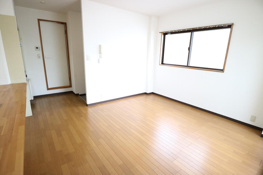 鶴屋ビルの内装写真