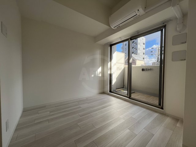 エスリードレジデンス大阪弁天町の居間写真