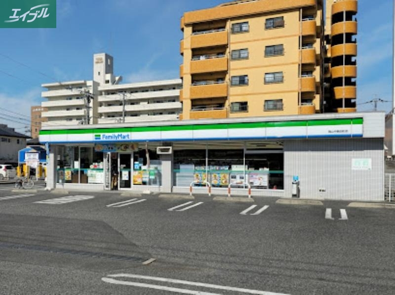 コンビニ　ファミリーマート岡山中島田町店（コンビニ）まで127m
