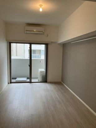 東京メトロ日比谷線 茅場町駅 徒歩3分 14階建 築23年の居間写真