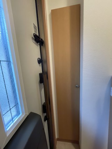 玄関　収納もある玄関です