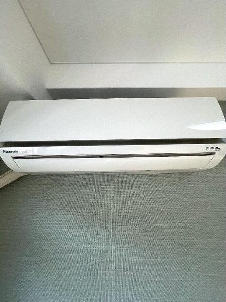 その他設備　エアコンです　※同マンション別室画像です