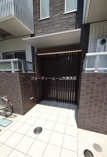 エントランス　★《見学予約受付中》当店では契約金がクレジット決済可能です★