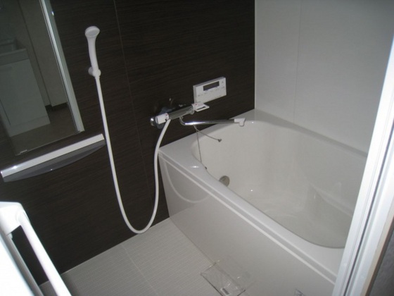 バス・シャワールーム　※他部屋のお写真になります