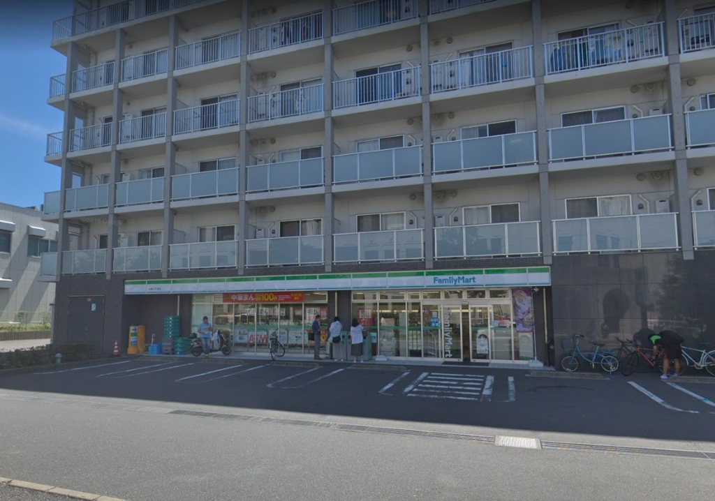 コンビニ　ファミリーマート 大岡二丁目店（コンビニ）まで115m