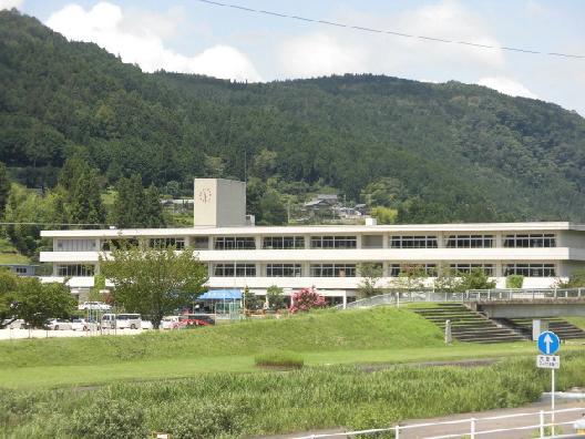 小学校　中津川市立坂下小学校（小学校）まで1840m
