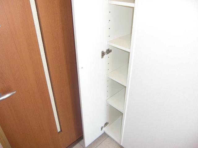 玄関　下駄箱