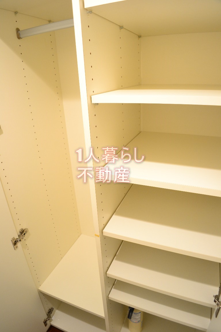 収納　シューズボックス完備です。