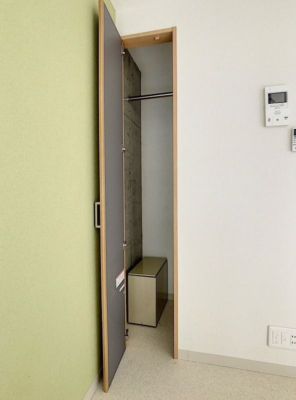 MidCUBE中台の内装写真
