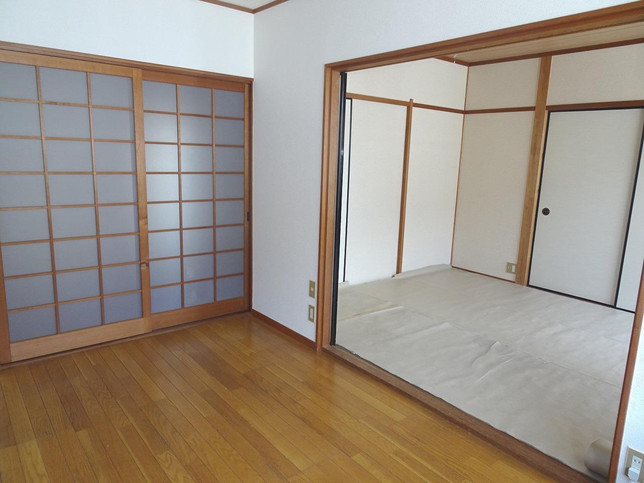 コーポアイリスの居間写真
