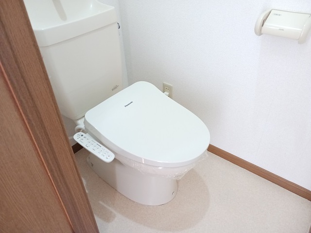 薩摩川内市 2階建 築26年のトイレ写真