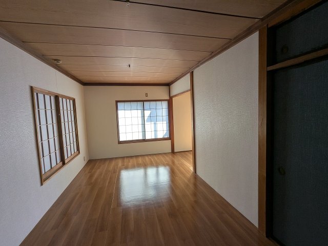 上田借家の居間写真