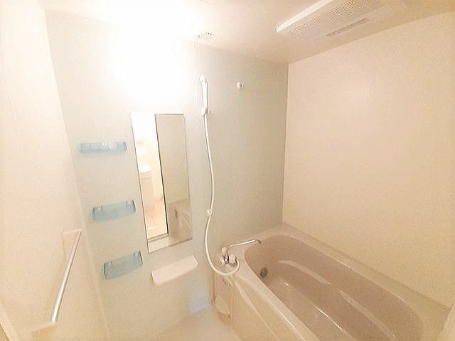 バス・シャワールーム　お風呂です