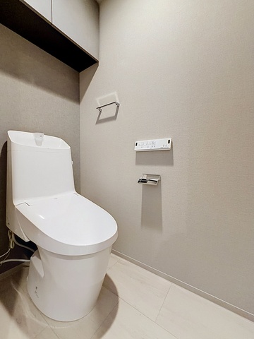 SーRESIDENCE博多駅東awesomeのトイレ写真