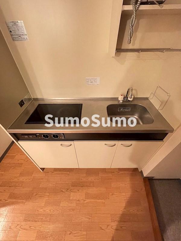 キッチン　コンパクトなキッチンで掃除もラクラク