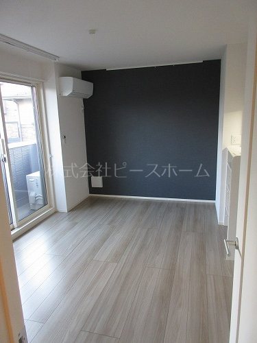 居室・リビング　※別号室参考写真