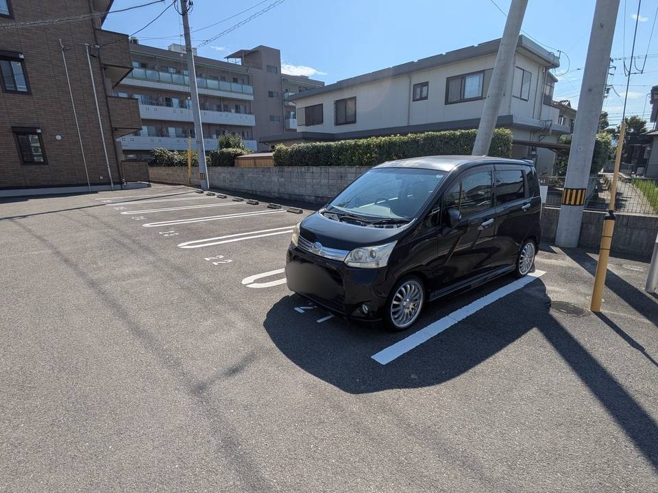 駐車場　駐車場
