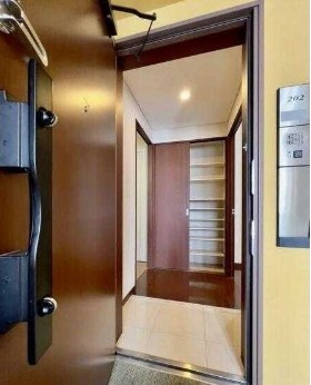 玄関　※別部屋参照
