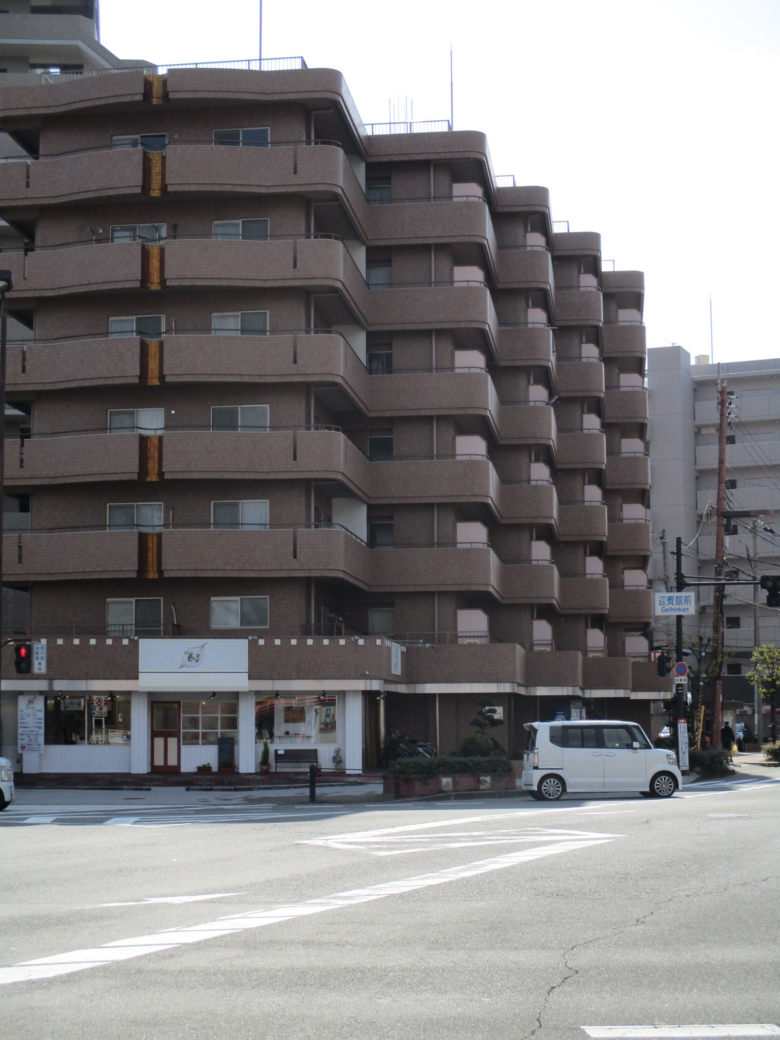大阪市鶴見区浜のマンションの建物外観