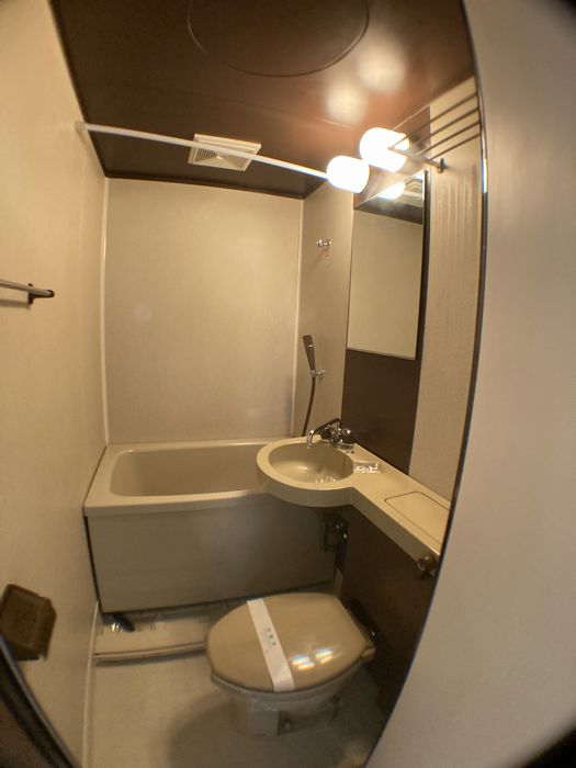 バス・シャワールーム　BATH