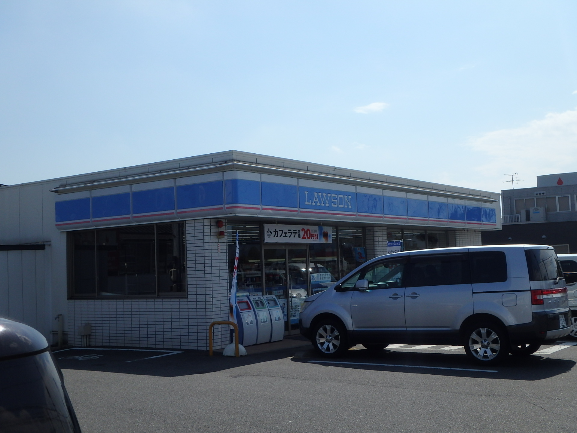 コンビニ　ローソン岡山ドーム前店（コンビニ）まで56m