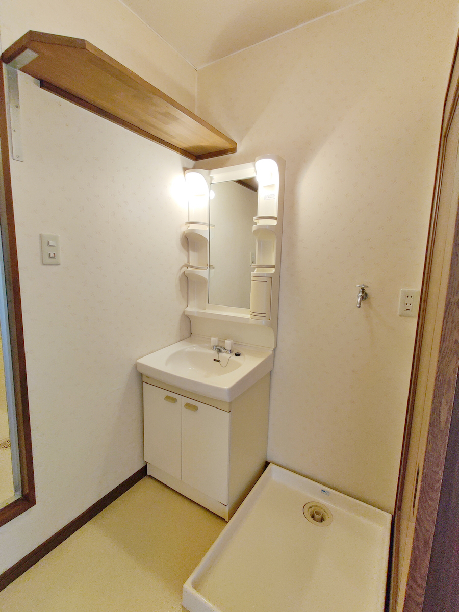 洗面設備　洗面室　室内洗濯機置場あり