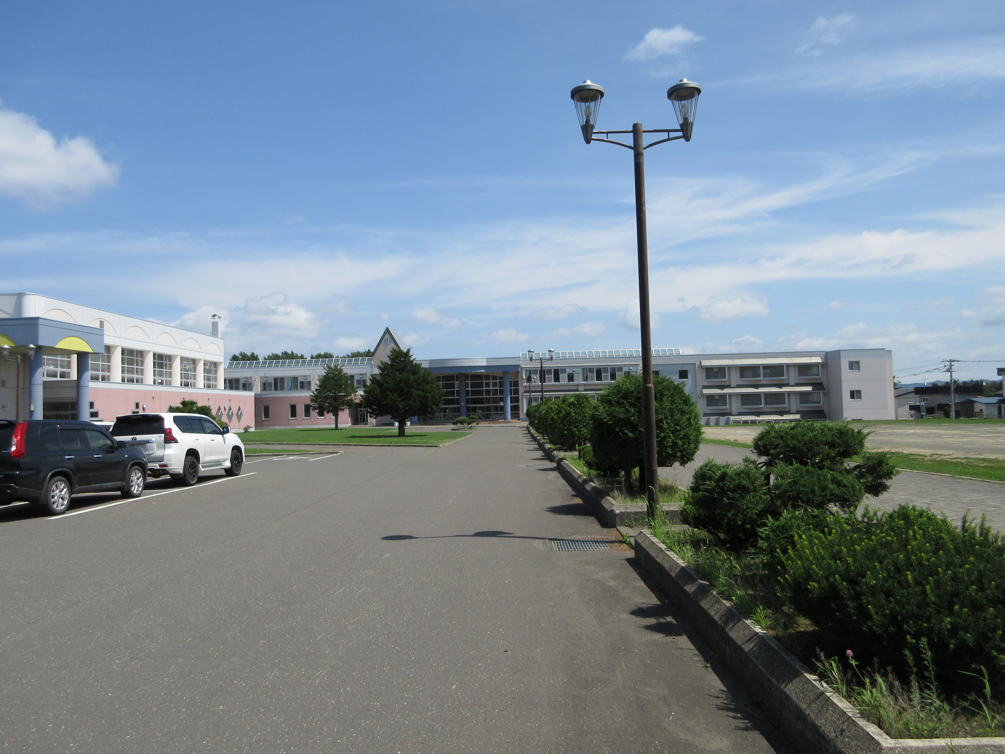 中学校　北中学校（中学校）まで1330m