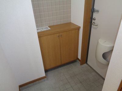 玄関　下駄箱付き玄関