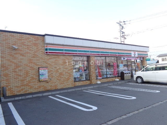 コンビニ　セブンイレブン函館日の出町店（コンビニ）まで60m