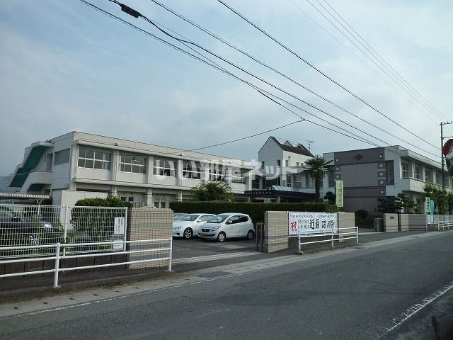 小学校　西条市立吉井小学校（小学校）まで632m