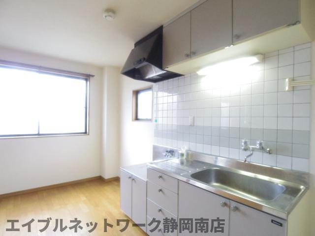 キッチン　きれいなキッチンです