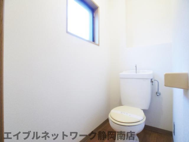 トイレ　シンプルで使いやすいトイレです