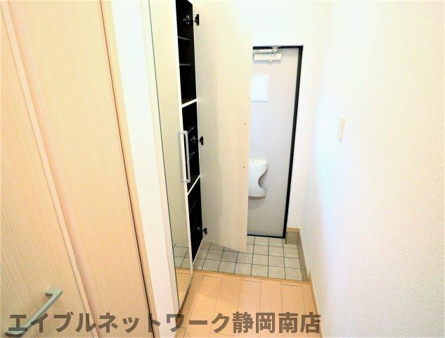 玄関　シューズボックス付きの玄関！