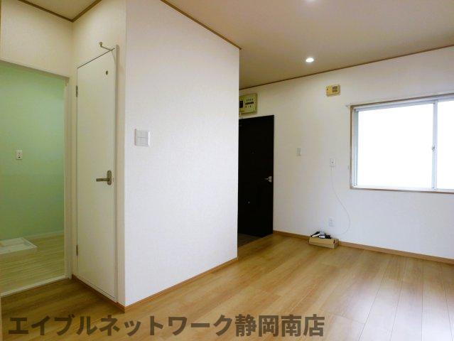 その他　ゆったりとした居間です