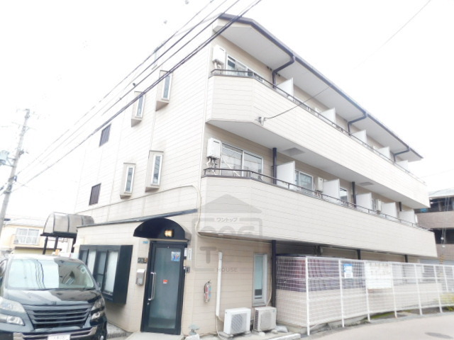 茨木市豊川のマンションの建物外観