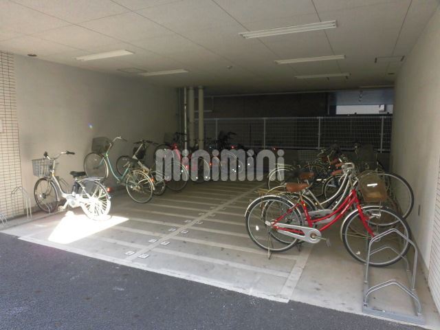 駐車場　駐輪場