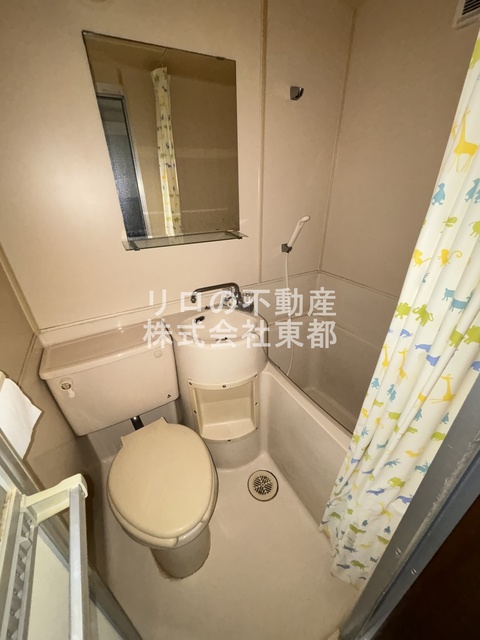 バス・シャワールーム　丸洗い可能！お掃除ラクラクの洗面台付き３点ユニットです☆